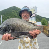 フカセ始めて三ヵ月の快挙です
